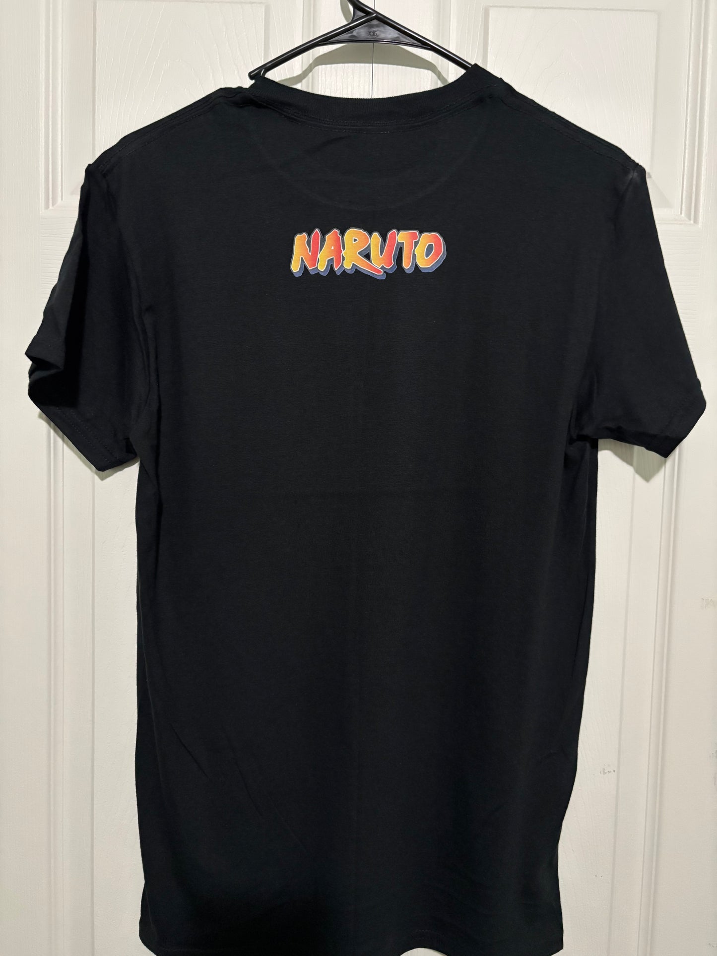 Black t-shirt Itachi Uchiha